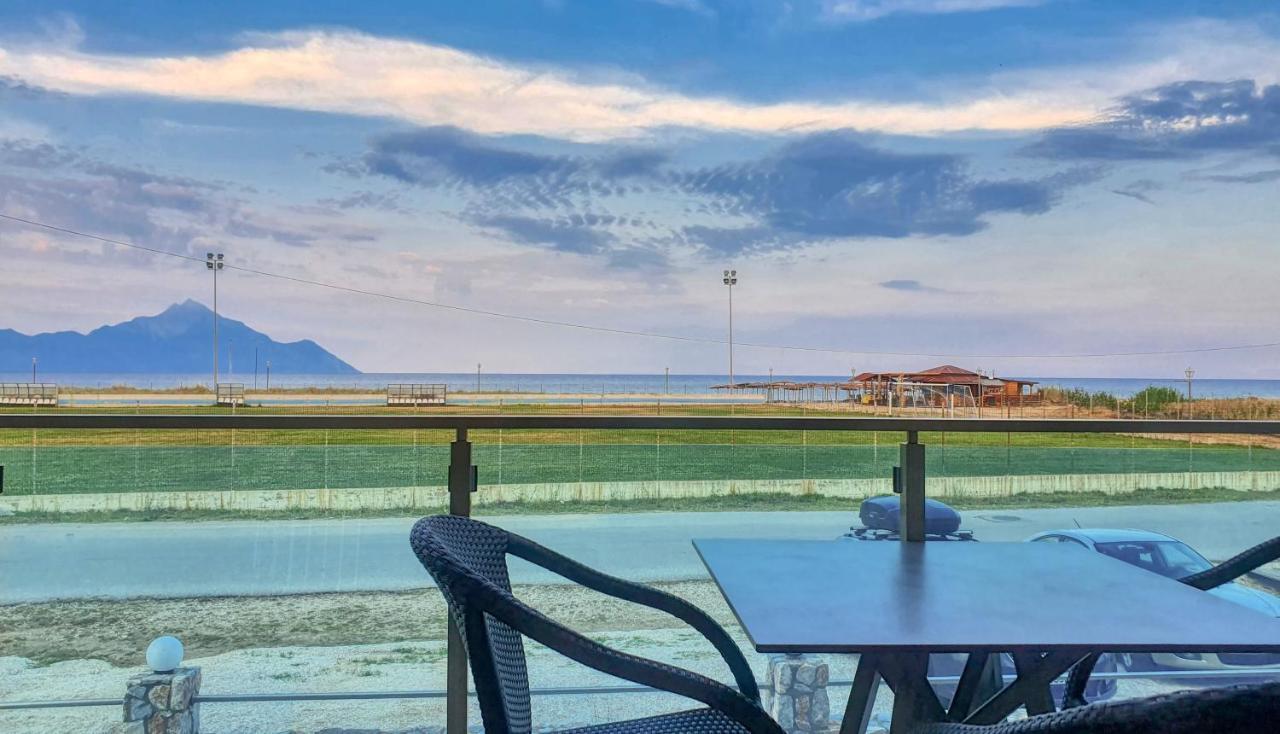 Vrahakia Beach Sarti Luaran gambar
