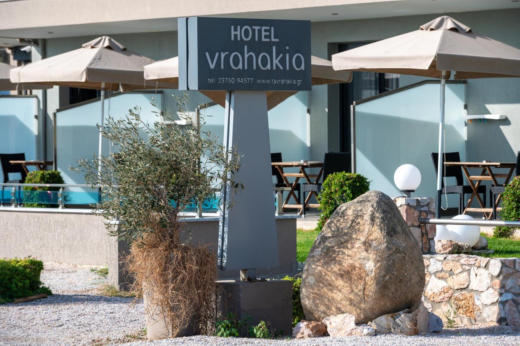 Vrahakia Beach Sarti Luaran gambar